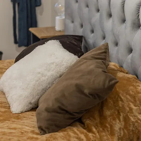 Brand New 4 Bedroom 2,5 Bath , Lux , Διαμέρισμα *