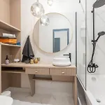 Апартаменты Brand New 4 Bedroom 2,5 Bath , Lux , *