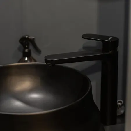 Brand New 4 Bedroom 2,5 Bath , Lux ,