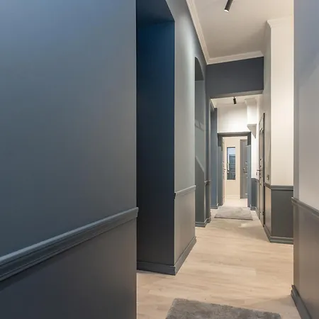 Brand New 4 Bedroom 2,5 Bath , Lux , *