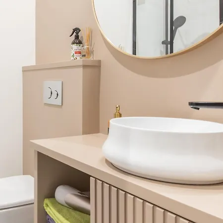 Brand New 4 Bedroom 2,5 Bath , Lux ,