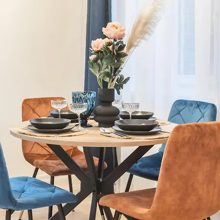 Brand New 4 Bedroom 2,5 Bath , Lux , *