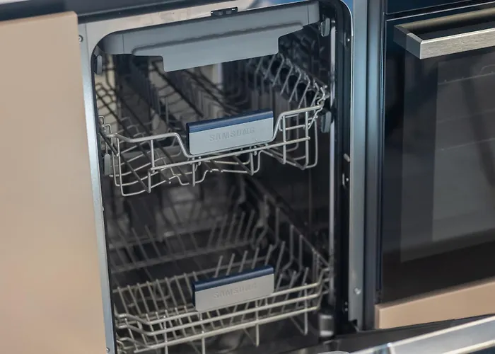 Brand New 4 Bedroom 2,5 Bath , Lux , Апартаменты