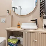 Brand New 4 Bedroom 2,5 Bath , Lux , 아파트 *