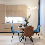 Brand New 4 Bedroom 2,5 Bath , Lux , 아파트 *